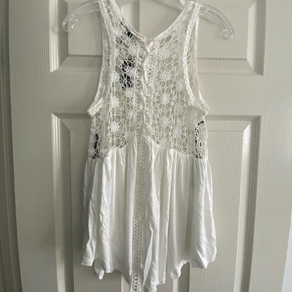 Lace tank or cover up top - Picture 2 of 3